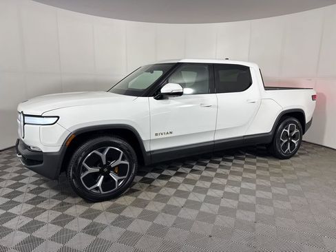 Used 2023 Rivian R1T Adventure image 1