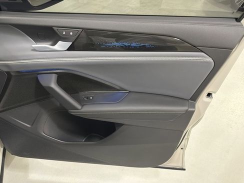 Certified 2026 Volkswagen Tiguan SEL R-Line image 38