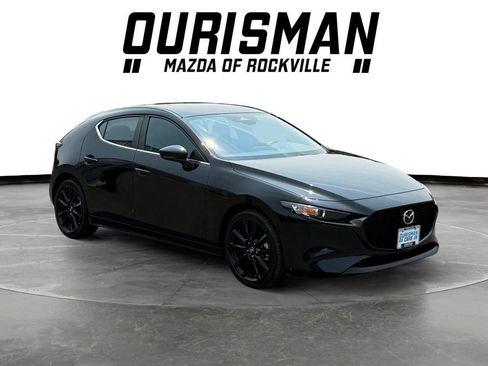 Used 2024 MAZDA MAZDA3 s FWD image 1