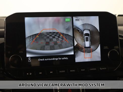 Used 2024 Nissan Pathfinder SL w/ SL Premium Package image 5