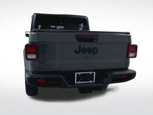Used 2022 Jeep Gladiator Sport AWD/4WD image 22