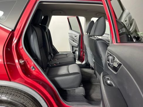 Used 2017 Nissan Rogue S FWD image 41