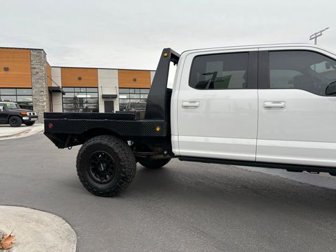 Used 2018 Ford F250 Lariat w/ Lariat Value Package image 4