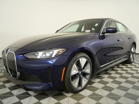 New 2026 BMW i4 eDrive40 w/ Premium Package image 7