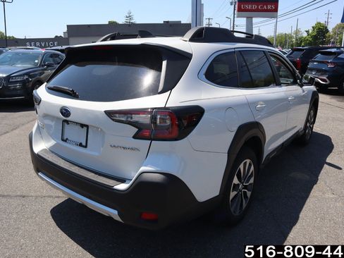 Used 2025 Subaru Outback Limited AWD/4WD image 5