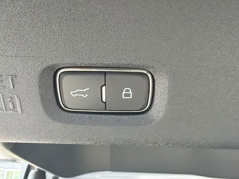 New 2026 Ford Expedition Max Platinum w/ Driver's Package image 17