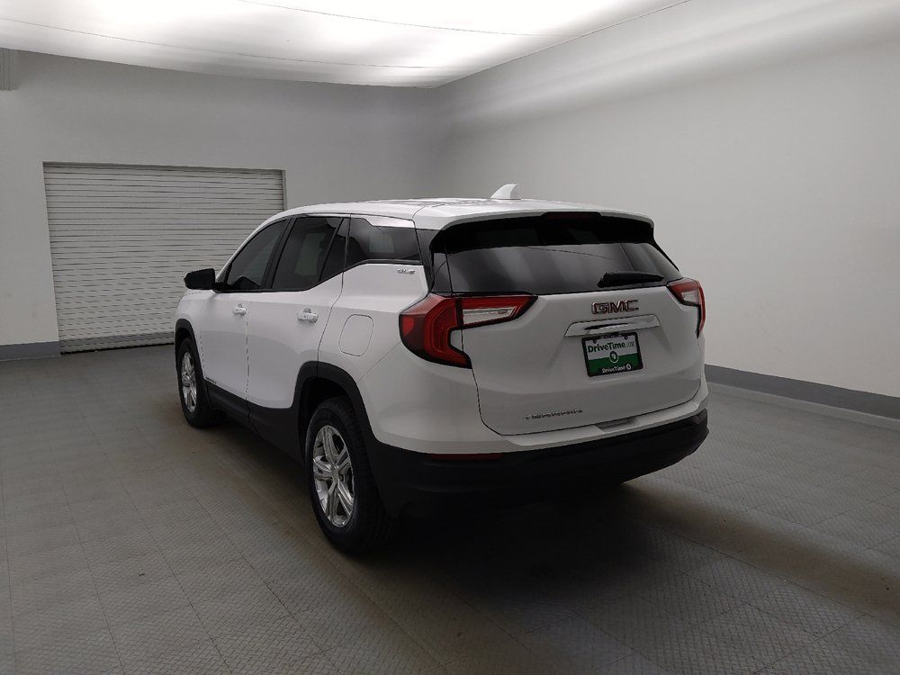 Used 2024 GMC Terrain SLE FWD image 5