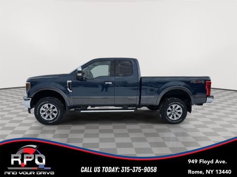 Used 2018 Ford F250 Lariat w/ Chrome Package image 2