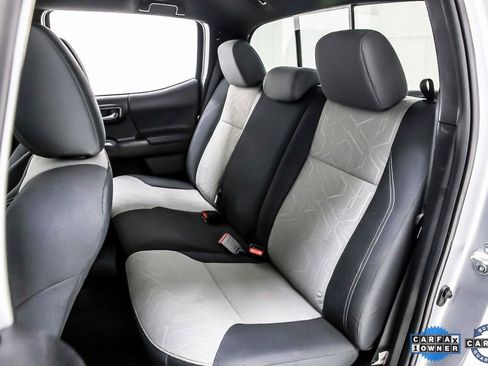 Used 2023 Toyota Tacoma TRD Sport image 29