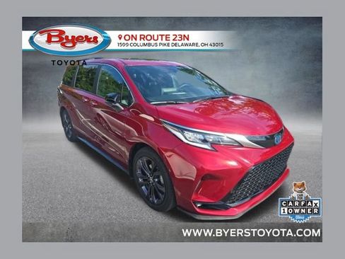 Used 2024 Toyota Sienna XSE w/ XSE Premium Package FWD image 1