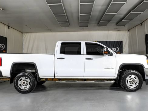 Used 2015 GMC Sierra 2500 4x4 Crew Cab w/ Sierra Convenience Package image 5