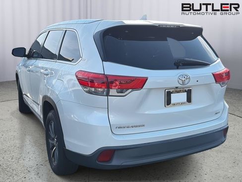 Used 2018 Toyota Highlander XLE FWD image 10