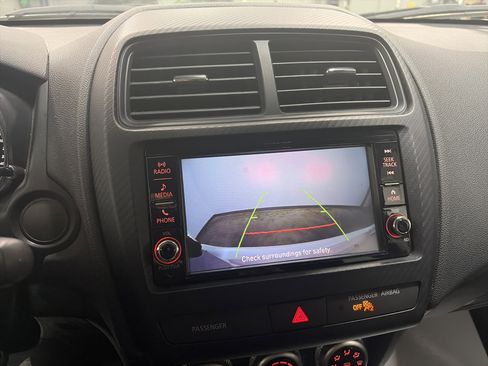 Used 2024 Mitsubishi Outlander Sport ES AWD/4WD image 18