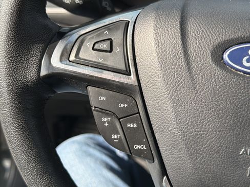 Certified 2024 Ford Edge SEL image 18