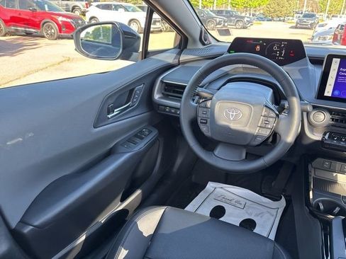 Used 2025 Toyota Prius Limited FWD image 26
