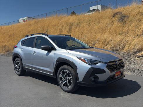 New 2025 Subaru Crosstrek 2.0i Premium image 1