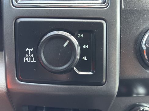 Used 2019 Ford F350 XLT w/ XLT Value Package AWD/4WD image 22