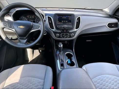 Used 2020 Chevrolet Equinox LS w/ LS Convenience Package FWD image 7