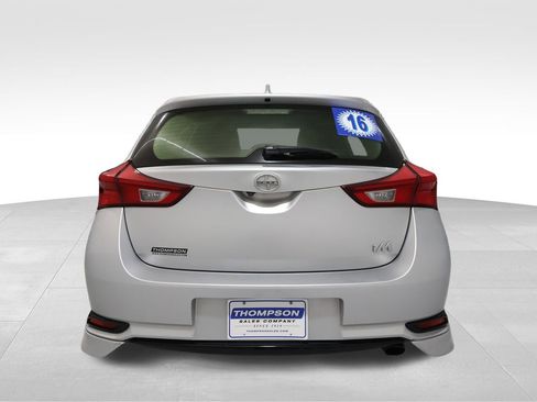 Used 2016 Scion iM image 2