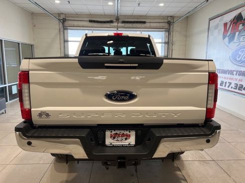 Used 2017 Ford F250 Lariat w/ Lariat Ultimate Package image 5