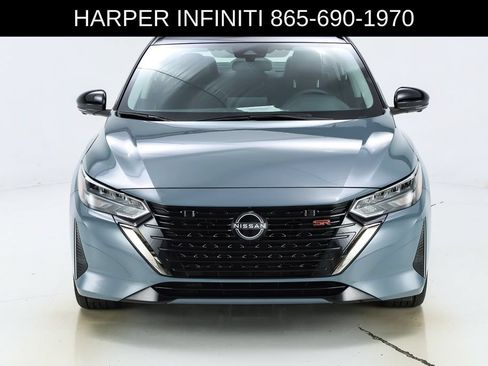 Used 2024 Nissan Sentra SR w/ SR Premium Package FWD image 17
