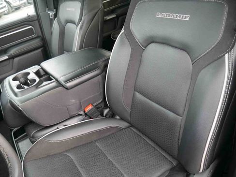 Certified 2025 RAM 1500 Laramie image 34