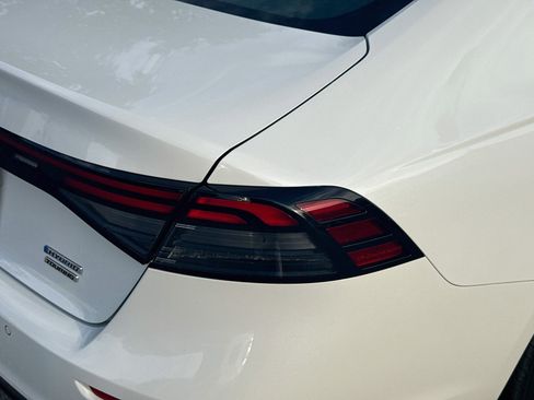 Certified 2023 Honda Accord Touring image 28