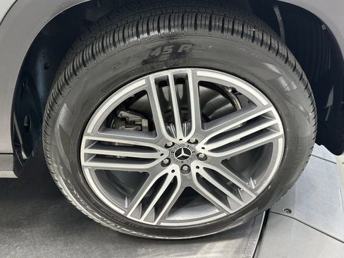 Certified 2024 Mercedes-Benz GLS 450 4MATIC image 13