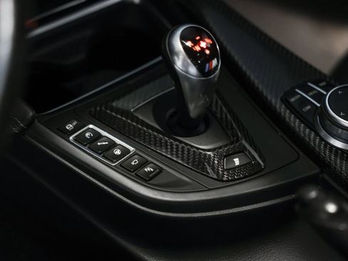 Used 2017 BMW M3 RWD image 41