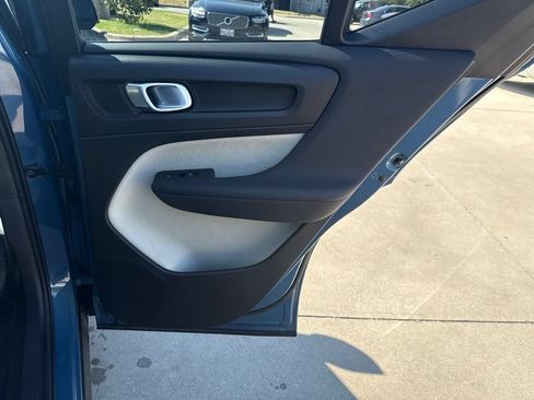 Used 2025 Volvo XC40 B5 Ultra w/ Protection Package Premier AWD/4WD image 17
