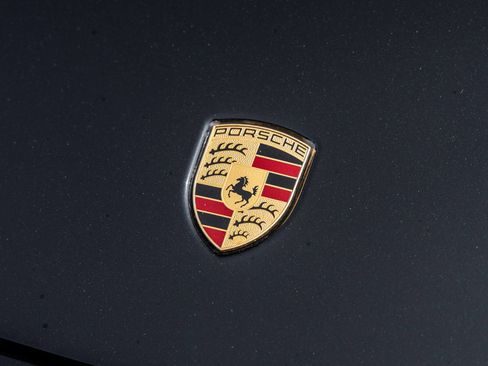 Certified 2021 Porsche 911 Carrera RWD image 17
