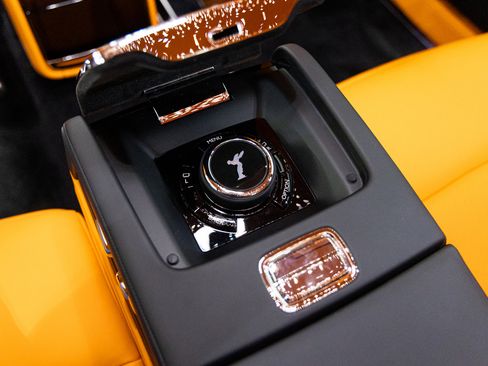 New 2026 Rolls-Royce Phantom Sedan RWD image 54