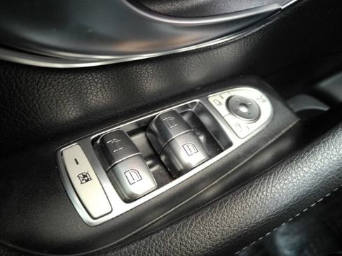 Used 2021 Mercedes-Benz E 350 Sedan w/ Premium Package image 35