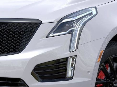 New 2026 Cadillac XT5 Sportv w/ LPO, Onyx Lite Package AWD/4WD image 10