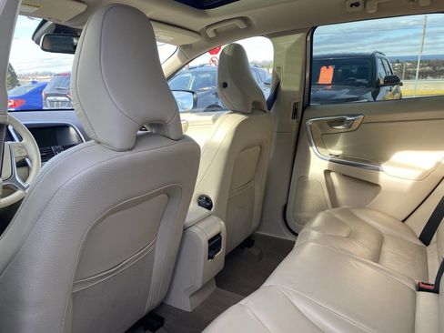 Used 2012 Volvo XC60 3.2 image 14