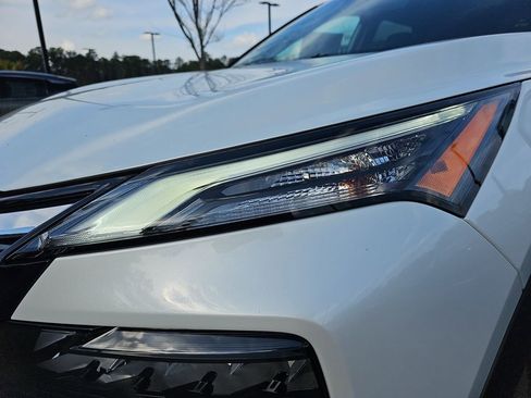 New 2026 Nissan Rogue SV FWD image 34