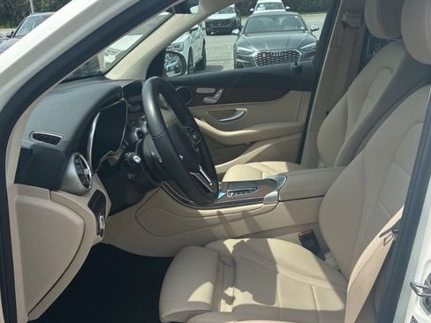 Used 2022 Mercedes-Benz GLC 300 4MATIC image 7