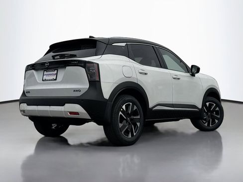 New 2026 Nissan Kicks SV image 2