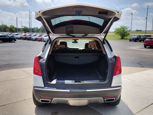 Used 2019 Cadillac XT5 Platinum AWD/4WD image 13