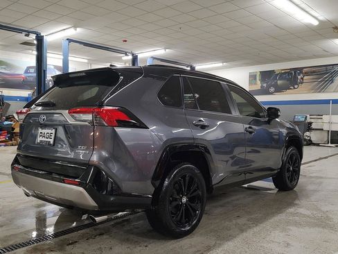 Used 2022 Toyota RAV4 XSE image 31