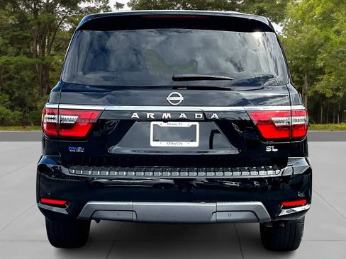 Used 2021 Nissan Armada SL w/ Captain's Chairs Package image 4