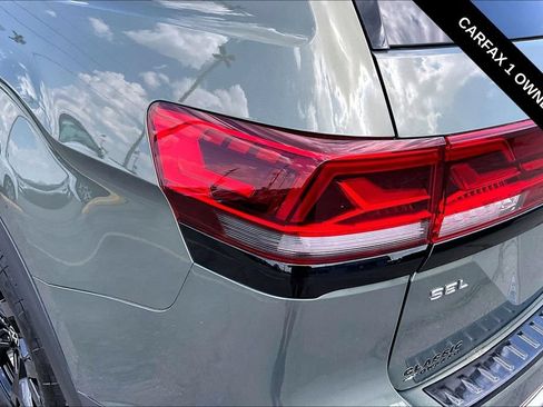 Used 2024 Volkswagen Atlas Peak Edition SEL AWD/4WD image 22