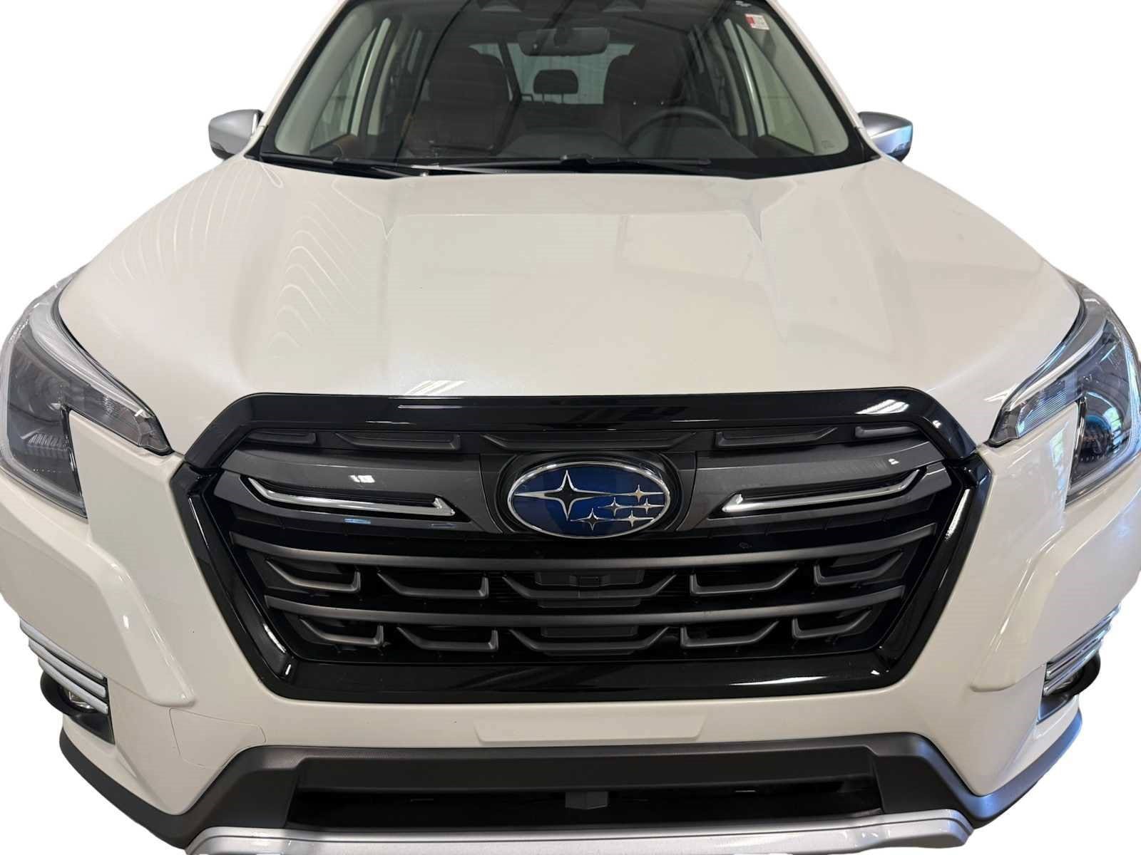 Used 2023 Subaru Forester Touring w/ Popular Package #2 AWD/4WD image 3