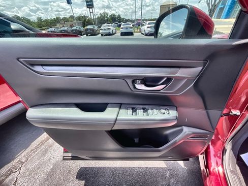 Used 2025 Honda CR-V LX image 21