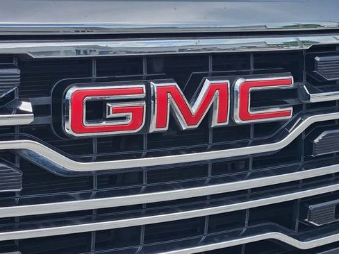 Used 2023 GMC Sierra 1500 SLT w/ SLT Premium Package RWD image 6