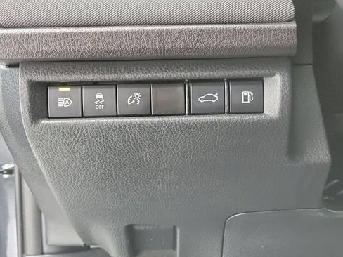 Used 2025 Toyota Camry LE w/ Convenience Package AWD/4WD image 32
