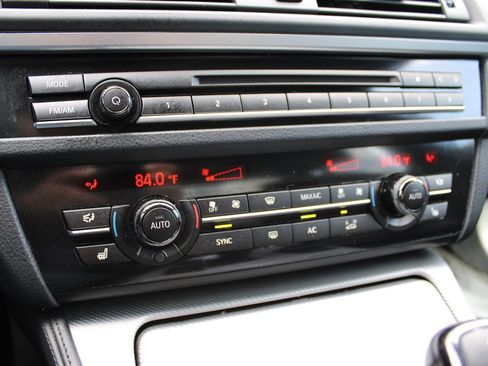 Used 2015 BMW 550i xDrive Sedan image 34