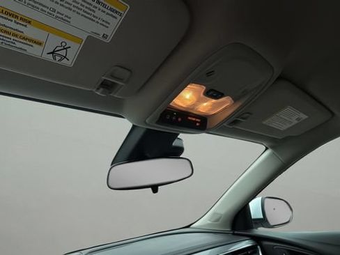 Used 2025 Buick Encore GX Preferred FWD image 27
