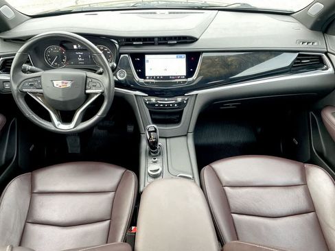 Used 2024 Cadillac XT6 Premium Luxury w/ LPO, Floor Liner Package FWD image 27