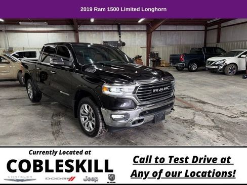 Used 2019 RAM 1500 Limited image 1
